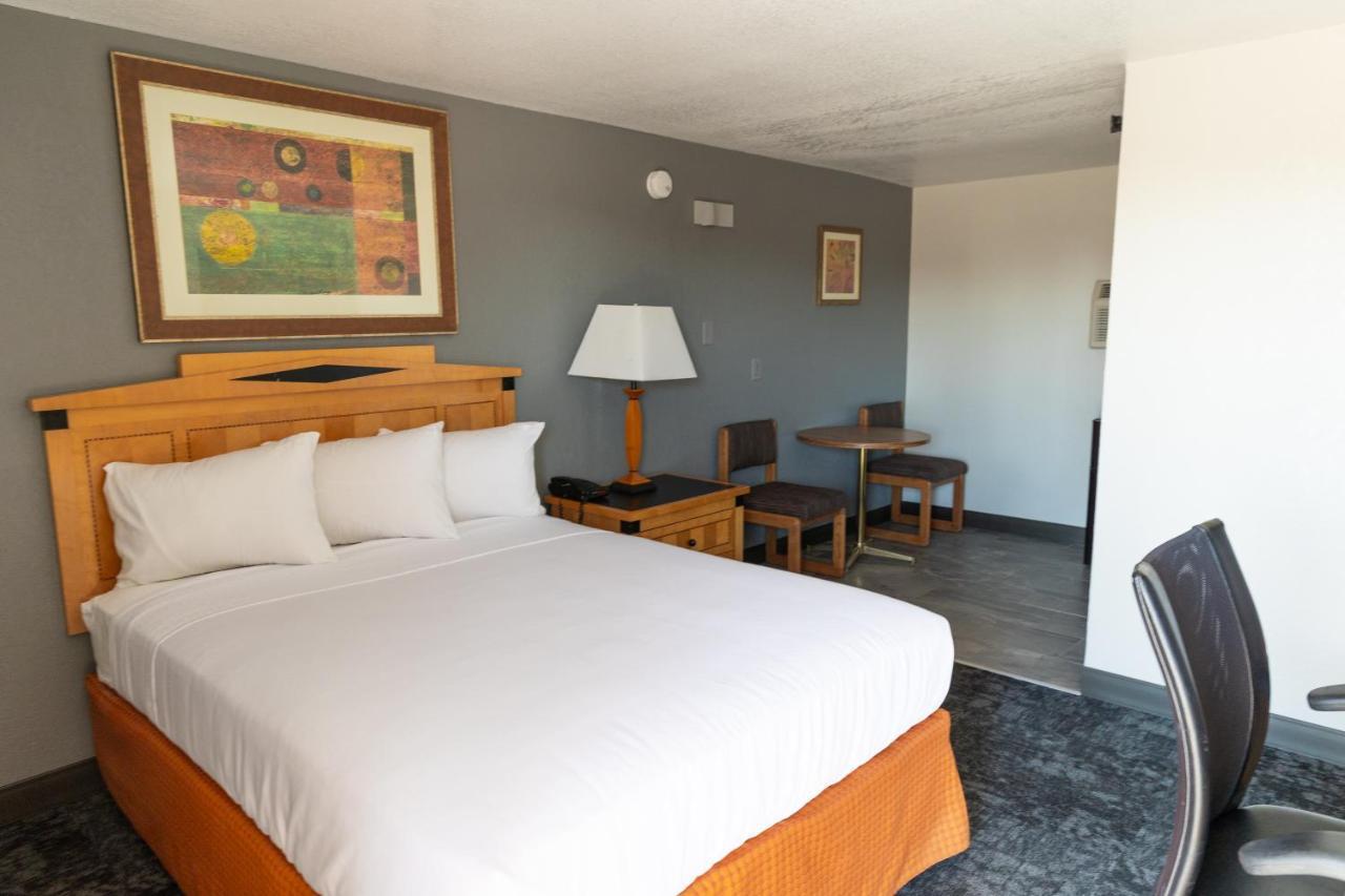 Econo Inn Worland Bagian luar foto