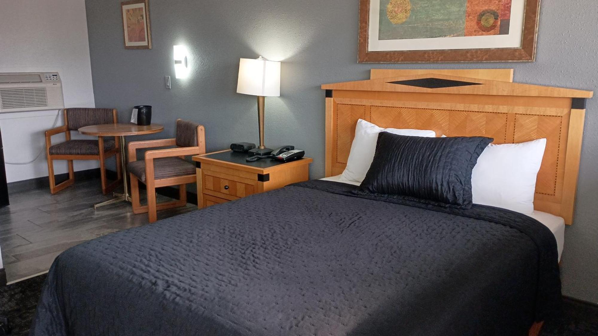Econo Inn Worland Bagian luar foto